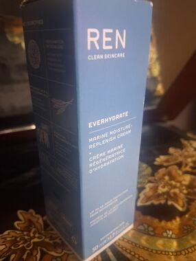 REN Everhydrate Marine Moisture Replenish Cream - Blue Box